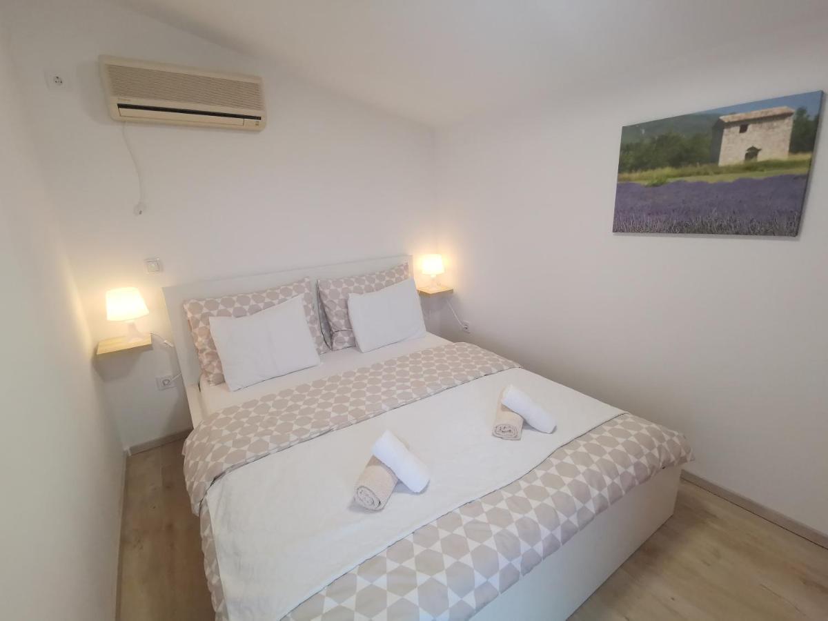 Appartement Old Town Paklenica à Starigrad Paklenica Extérieur photo