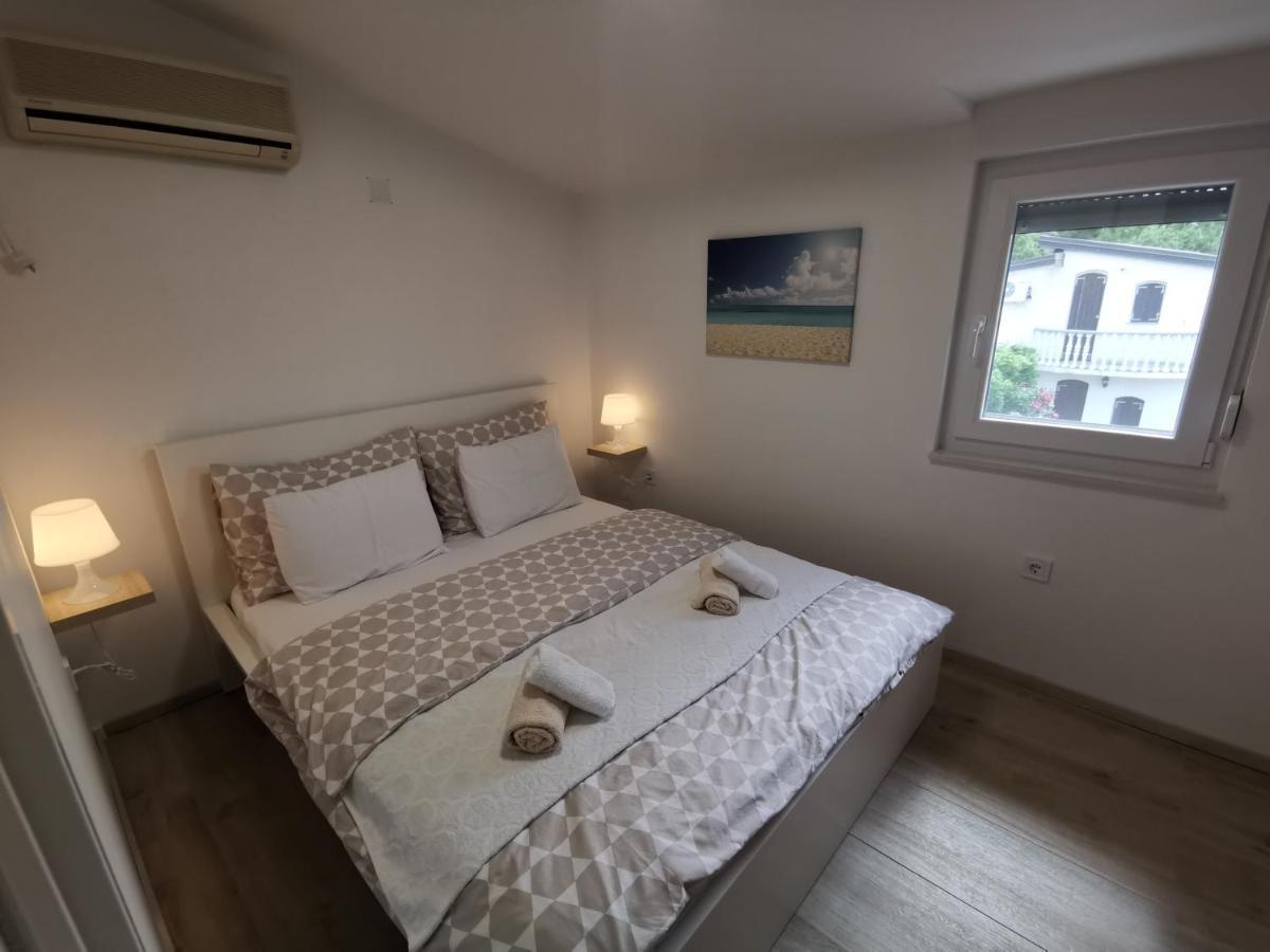 Appartement Old Town Paklenica à Starigrad Paklenica Extérieur photo